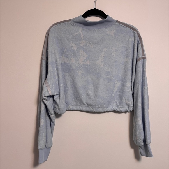 Nike Reflective Cropped Sweater - Picture 1 of 6